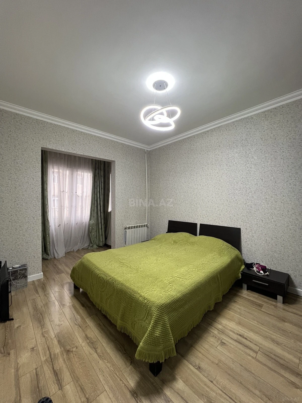 Satılır 4 otaqlı mənzil 110 m²