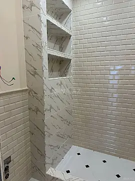 Satılır 4 otaqlı mənzil 182 m²