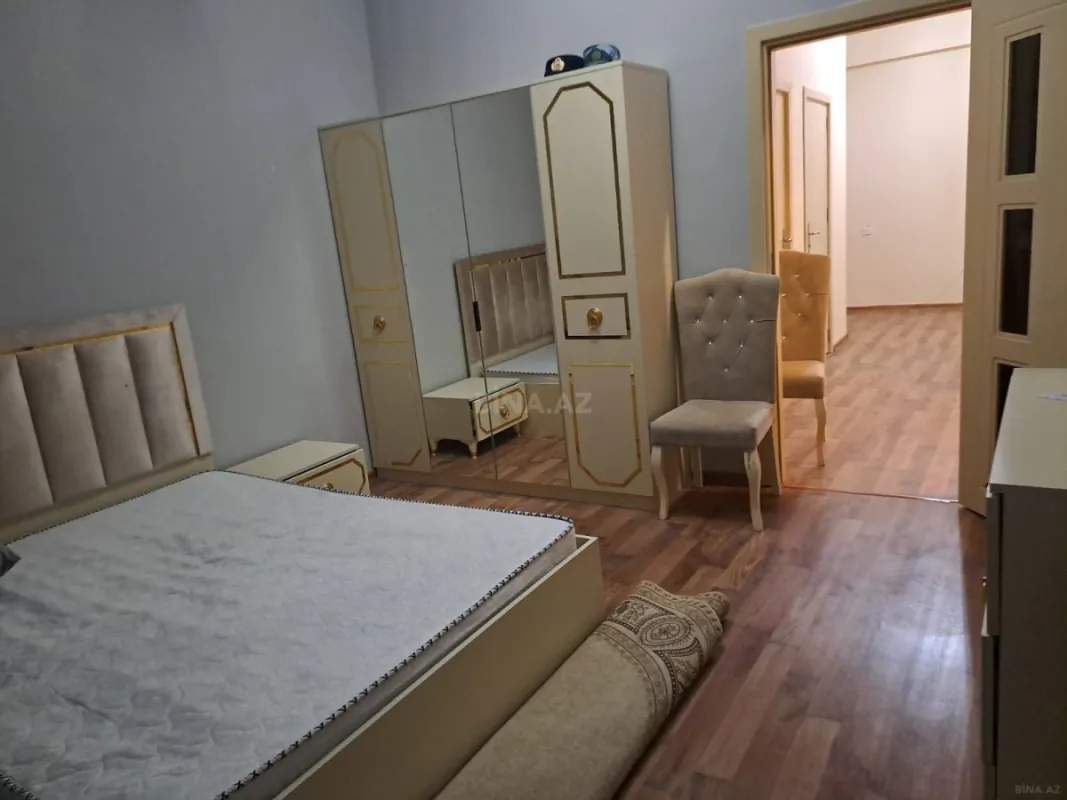 Kirayə verilir 2 otaqlı mənzil 76 m²