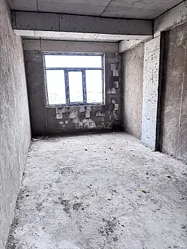 Satılır 4 otaqlı mənzil 115 m²