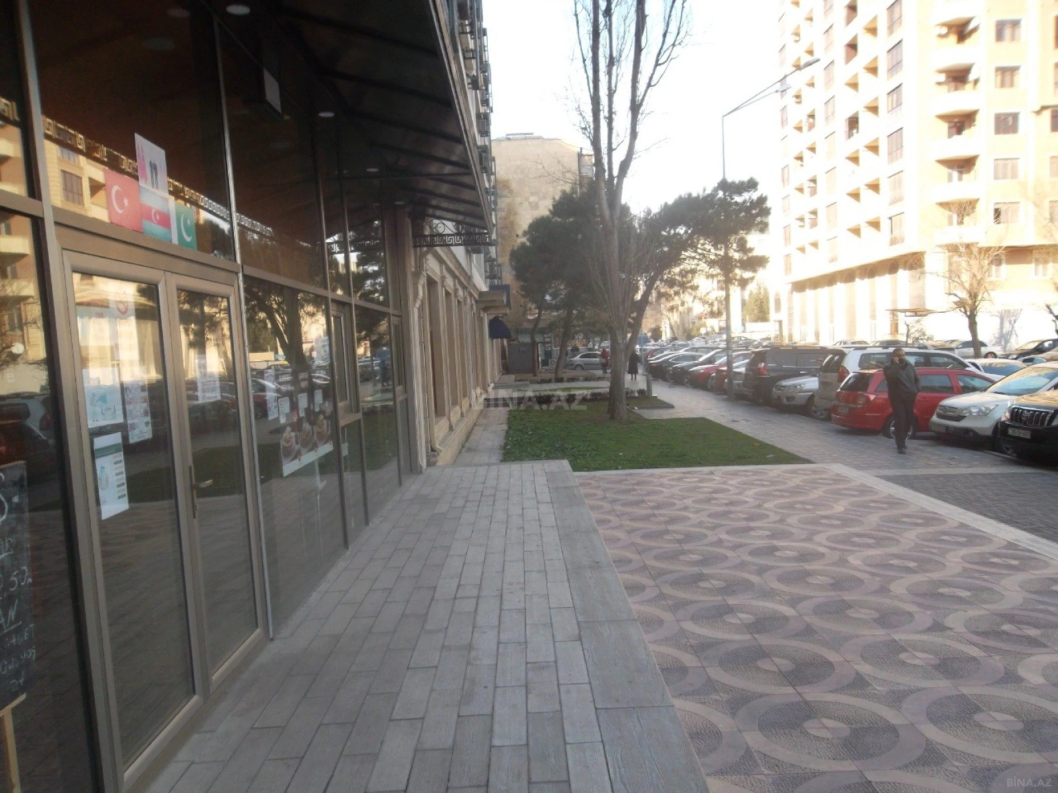 Satılır obyekt 105 m²