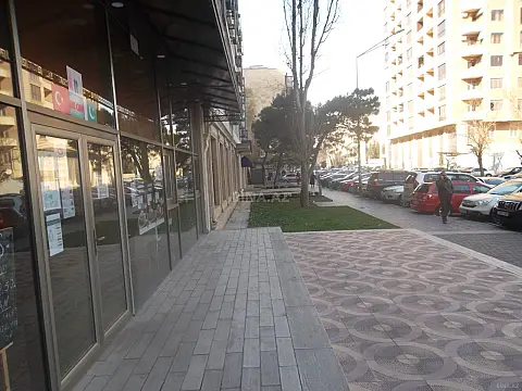 Satılır obyekt 105 m²