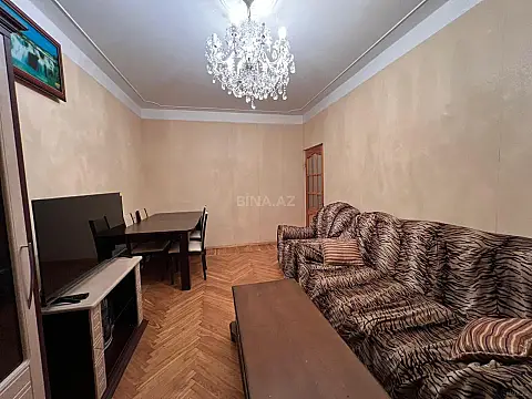 Kirayə verilir 2 otaqlı mənzil 60 m²