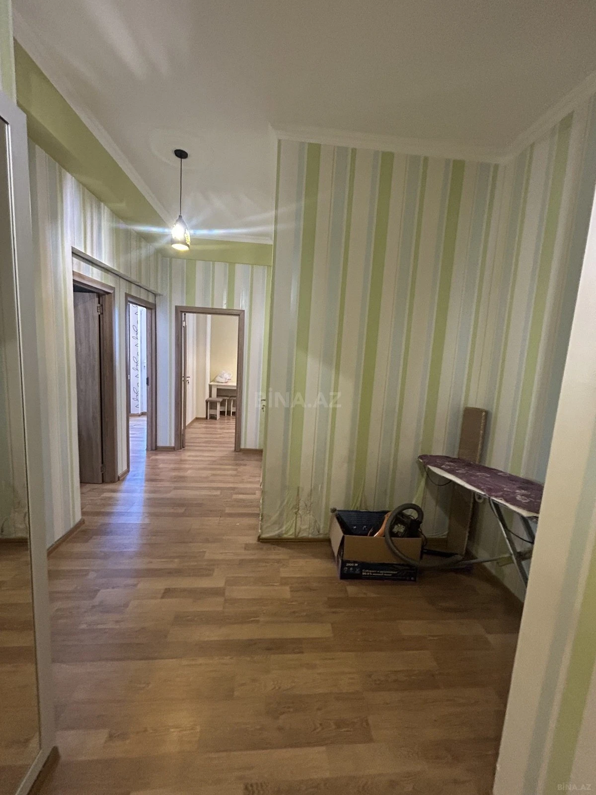 Satılır 2 otaqlı mənzil 56 m²