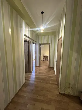 Satılır 2 otaqlı mənzil 56 m²