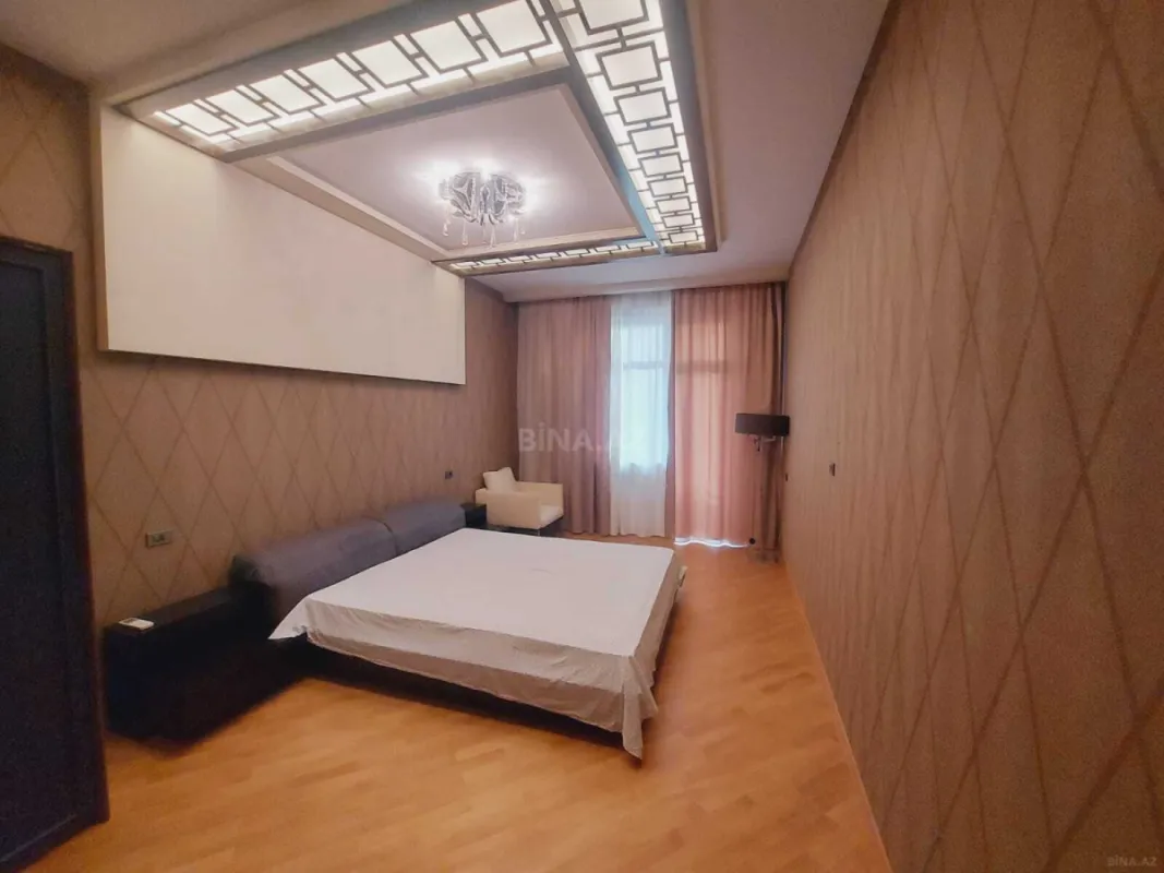 Kirayə verilir 3 otaqlı mənzil 160 m²