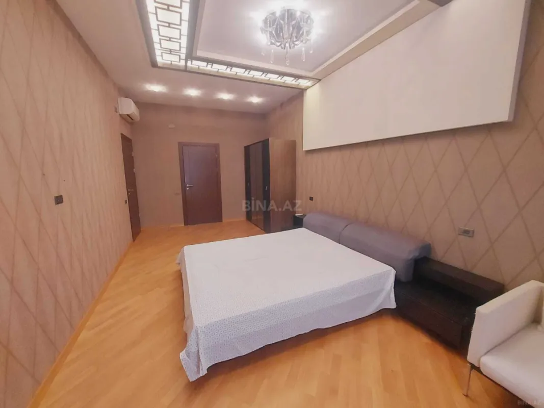 Kirayə verilir 3 otaqlı mənzil 160 m²