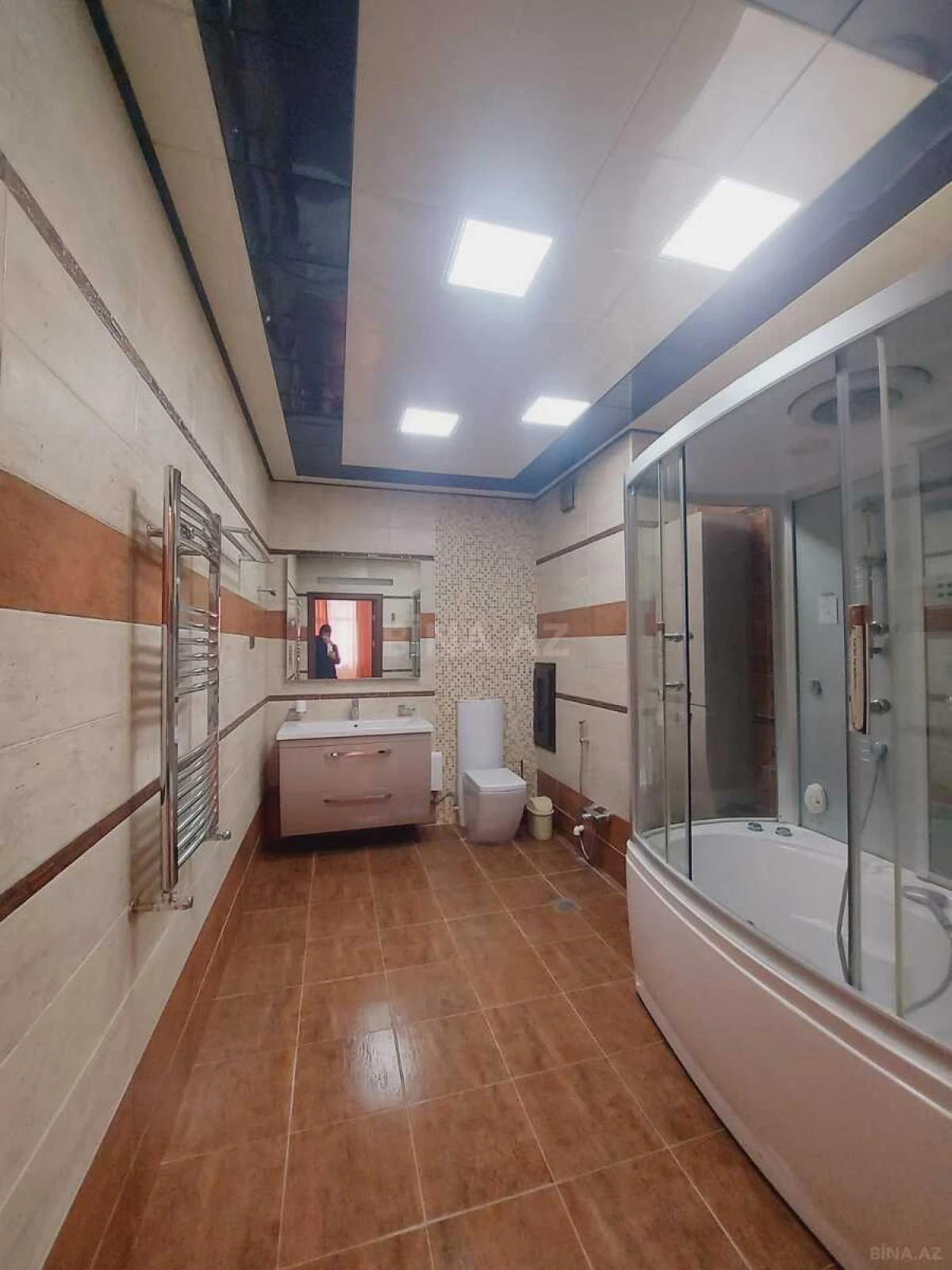 Kirayə verilir 3 otaqlı mənzil 160 m²