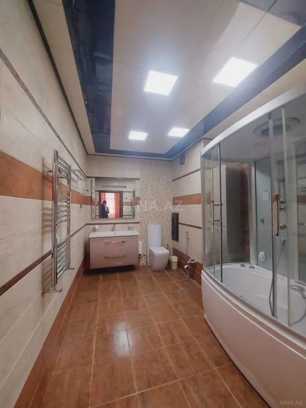 Kirayə verilir 3 otaqlı mənzil 160 m²