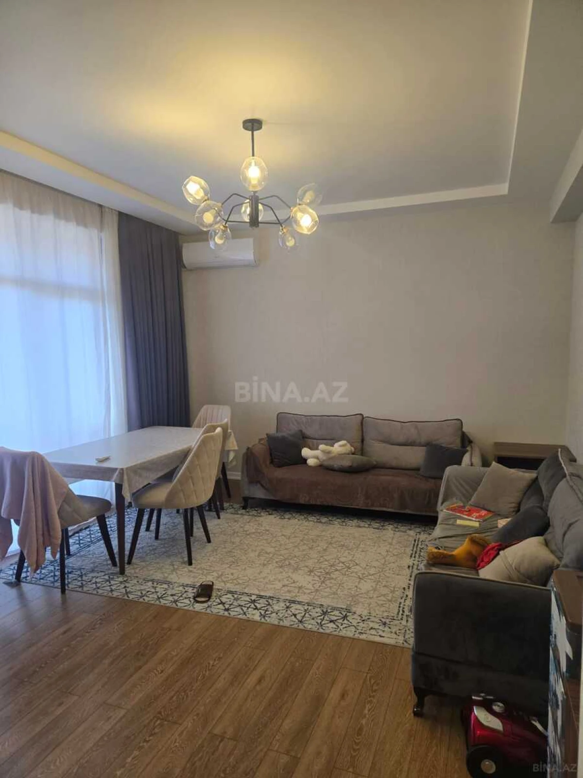 Kirayə verilir 2 otaqlı mənzil 62 m²
