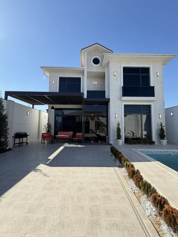 Satılır 5 otaqlı həyət evi 200 m²