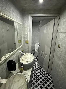 Satılır obyekt 390 m²