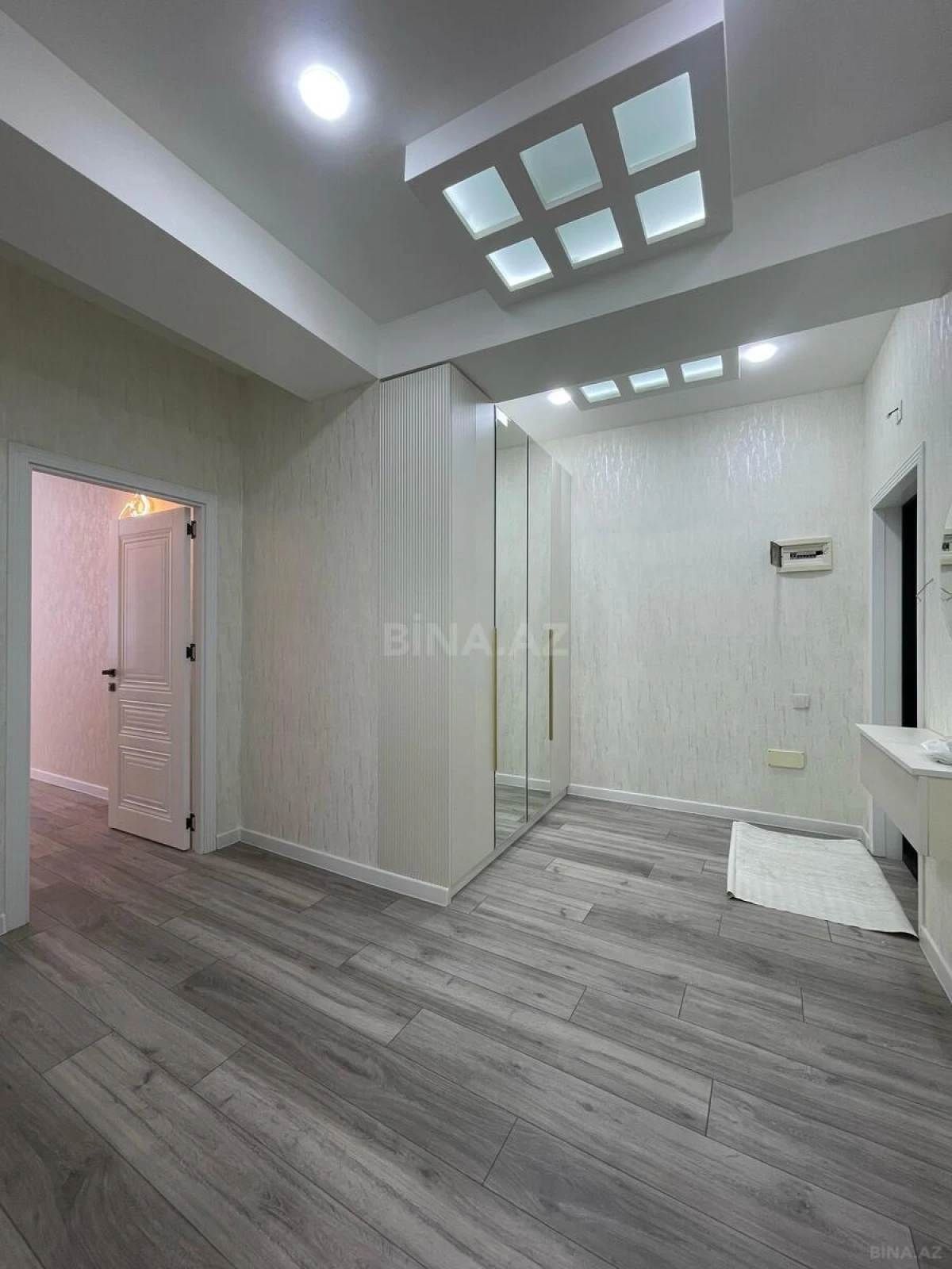 Satılır 3 otaqlı mənzil 86 m²