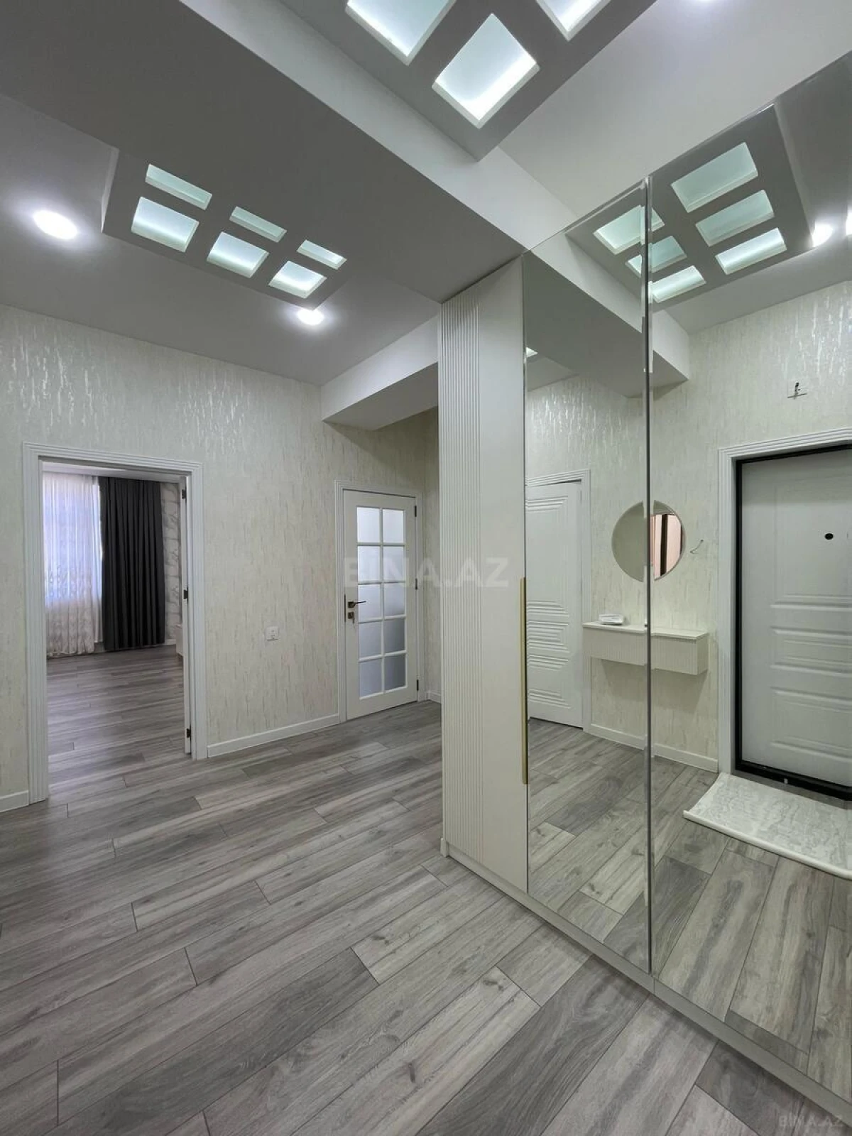 Satılır 3 otaqlı mənzil 86 m²