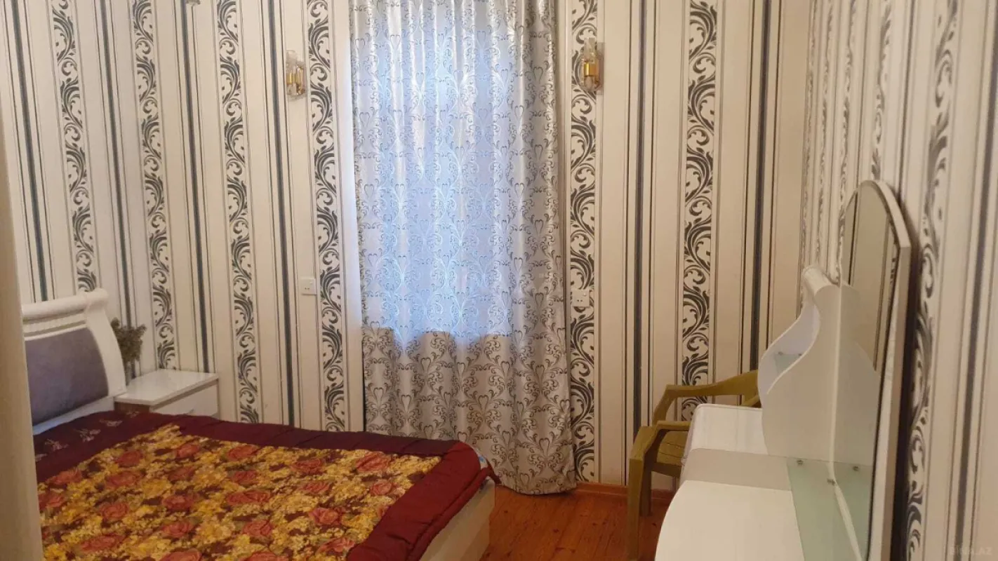 Kirayə verilir 6 otaqlı həyət evi 150 m²