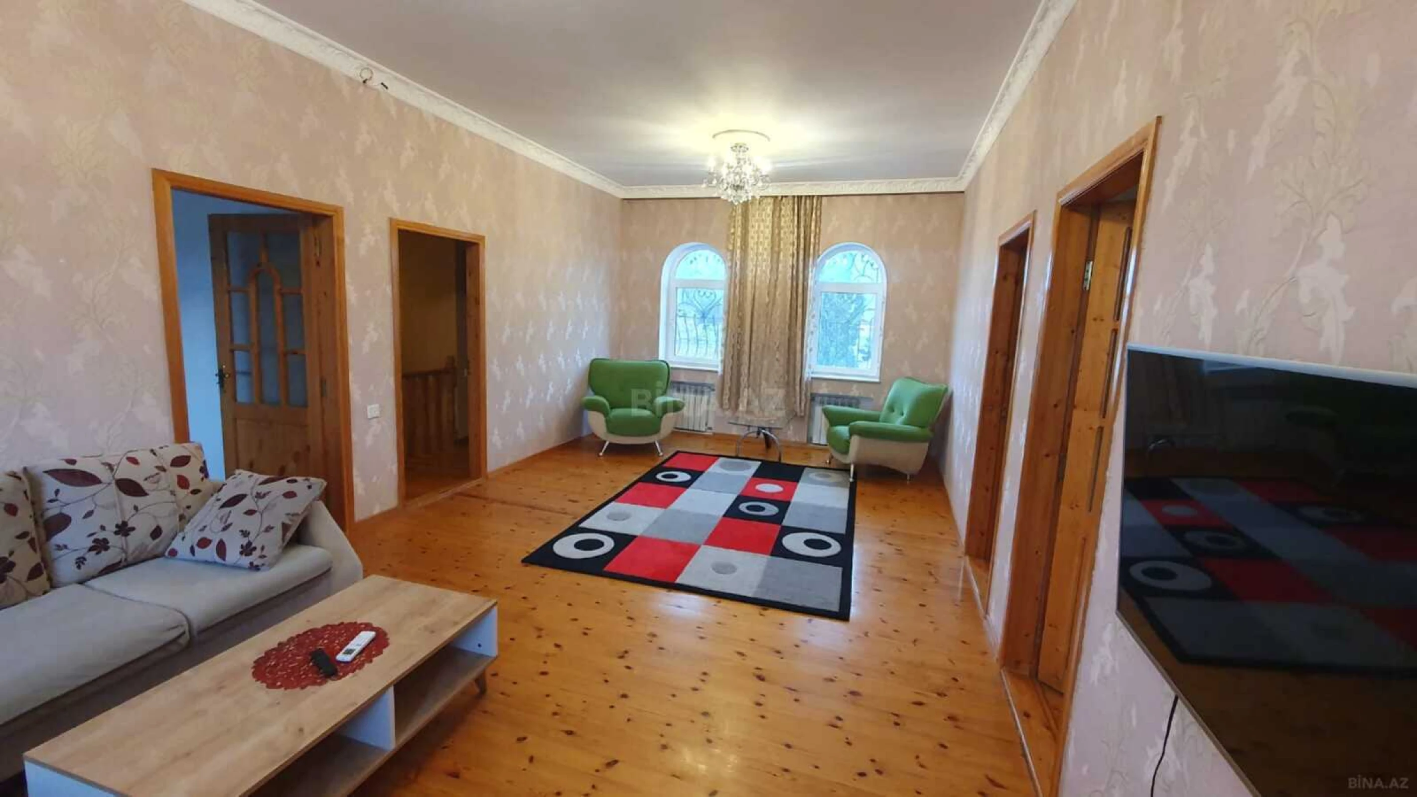 Kirayə verilir 6 otaqlı həyət evi 150 m²