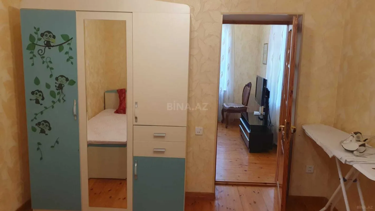 Kirayə verilir 6 otaqlı həyət evi 150 m²