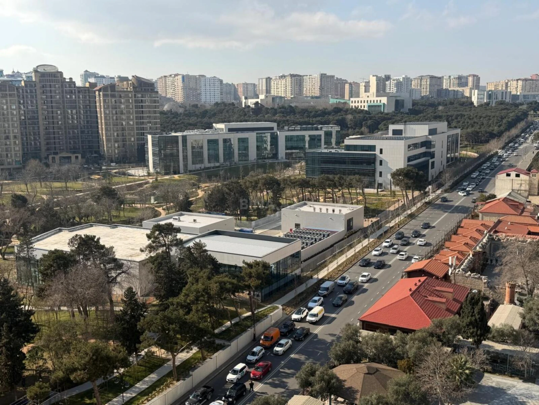 Satılır 3 otaqlı mənzil 103 m²