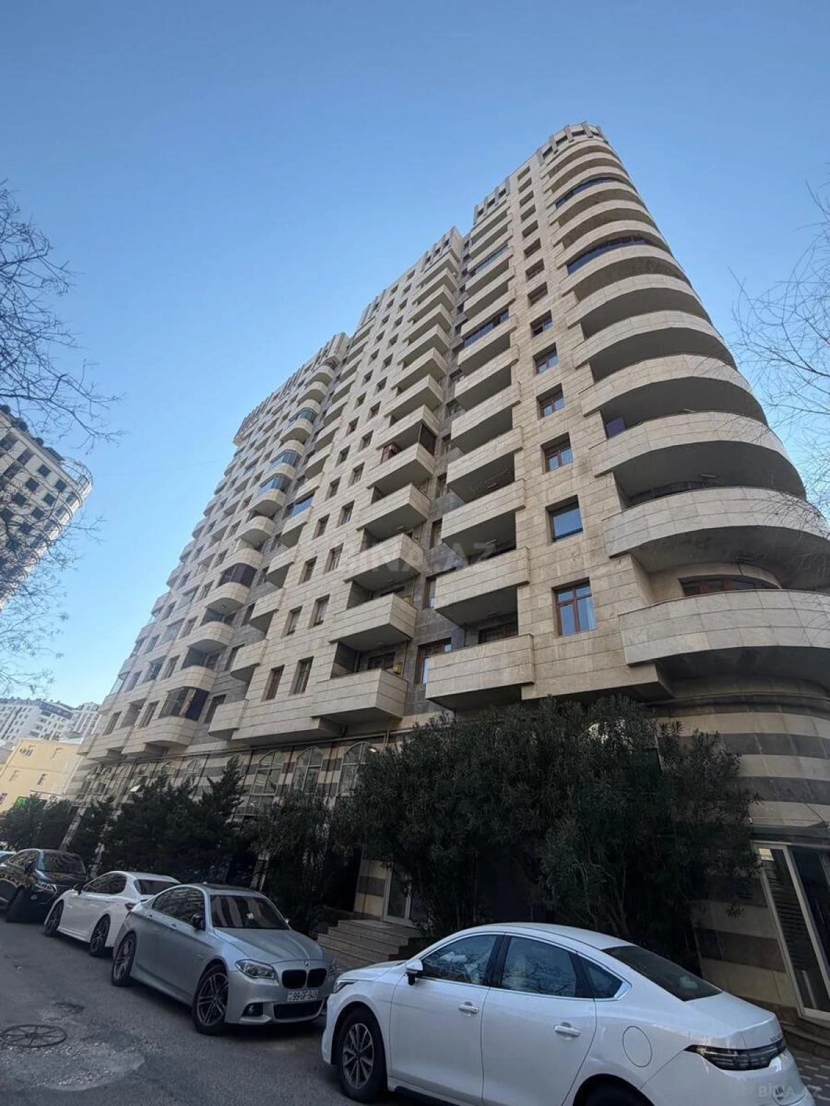 Satılır 3 otaqlı mənzil 103 m²