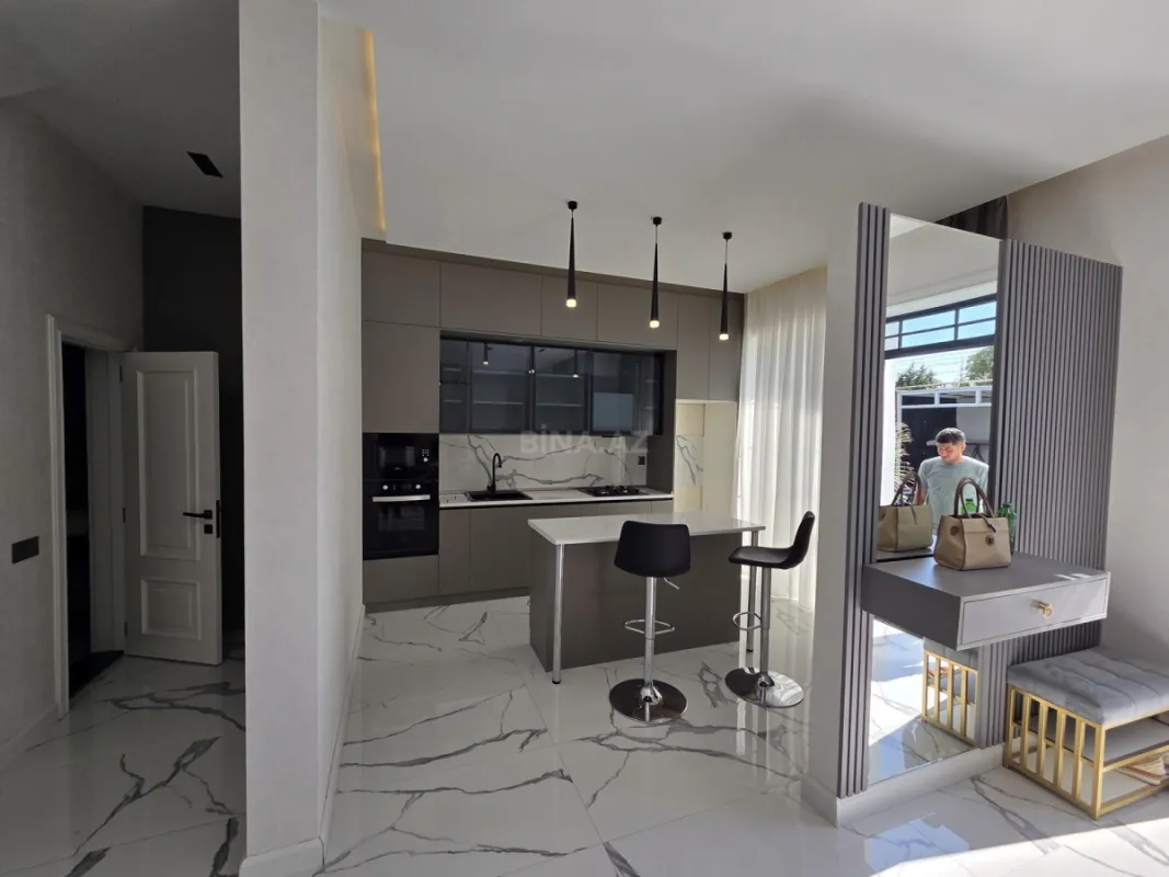 Kirayə verilir 5 otaqlı həyət evi 500 m²