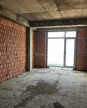 Satılır 2 otaqlı mənzil 92 m²