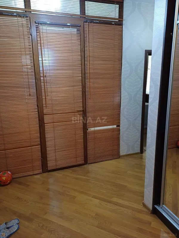 Satılır 3 otaqlı mənzil 117 m²