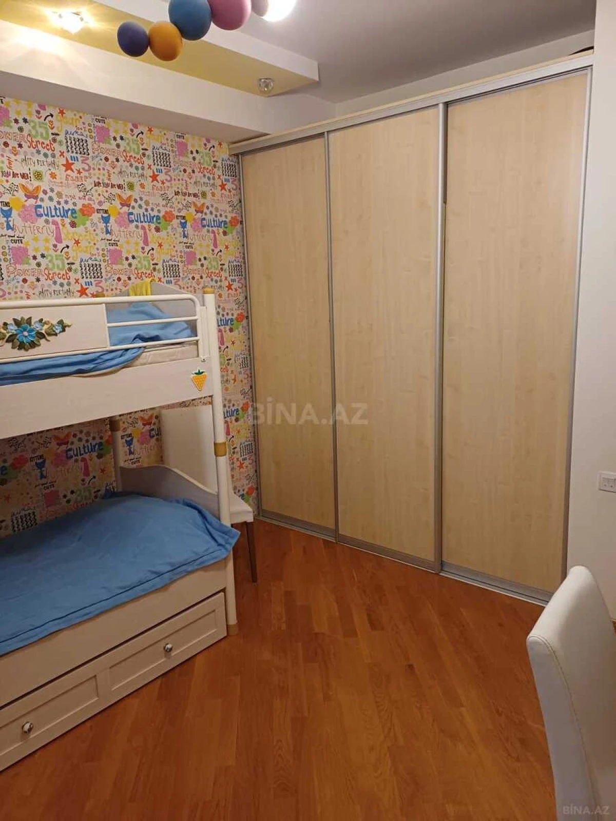 Satılır 3 otaqlı mənzil 117 m²