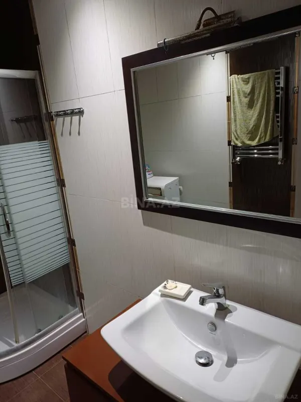 Satılır 3 otaqlı mənzil 117 m²