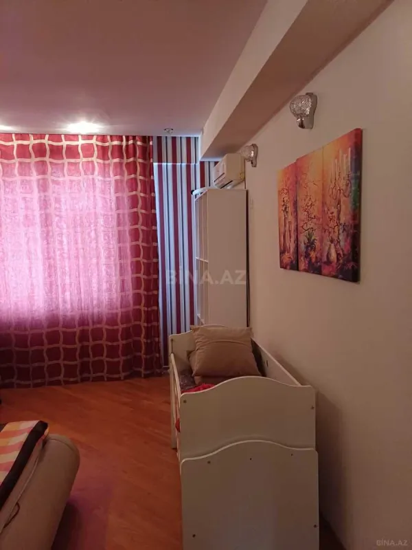 Satılır 3 otaqlı mənzil 117 m²