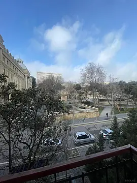 Kirayə verilir 3 otaqlı mənzil 80 m²