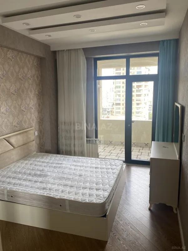 Kirayə verilir 2 otaqlı mənzil 75 m²