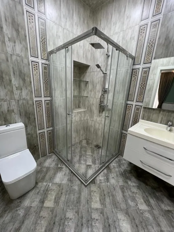 Satılır 3 otaqlı mənzil 141 m²