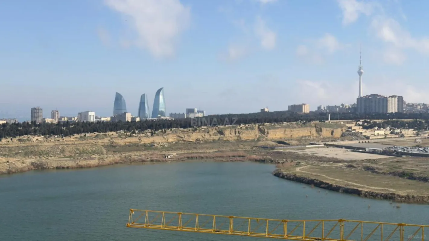 Satılır 4 otaqlı mənzil 104 m²