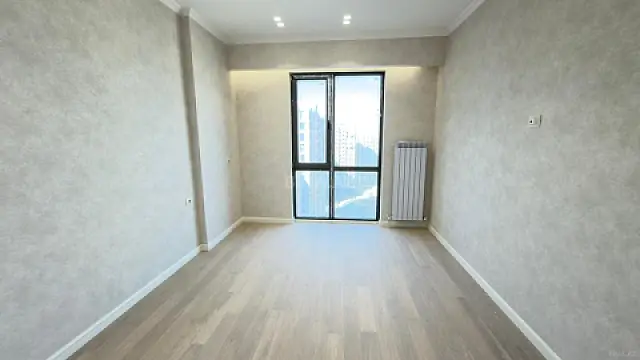 Satılır 4 otaqlı mənzil 104 m²