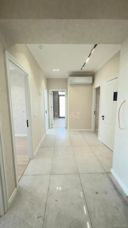 Satılır 4 otaqlı mənzil 104 m²