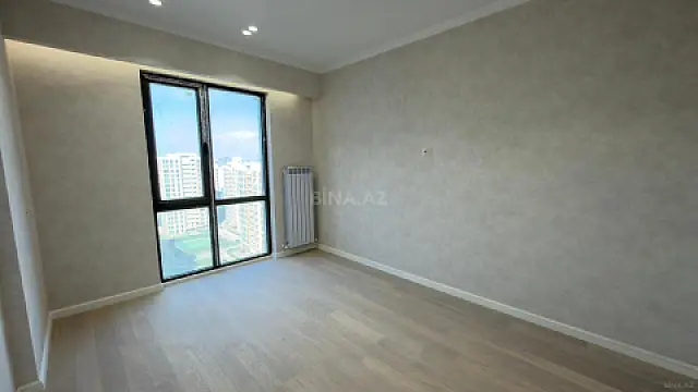 Satılır 4 otaqlı mənzil 104 m²