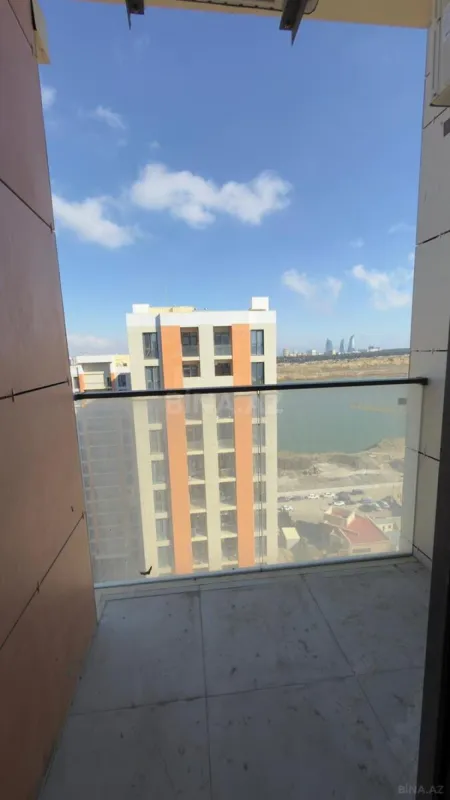 Satılır 4 otaqlı mənzil 104 m²