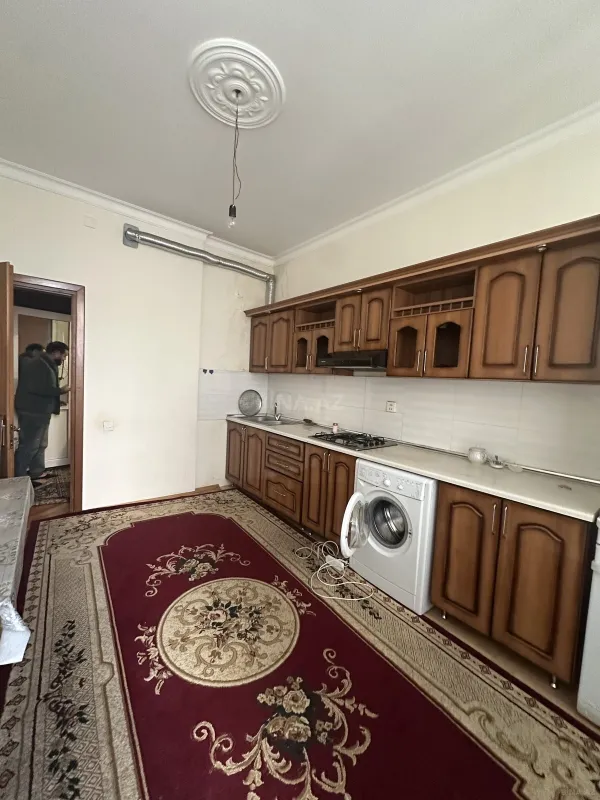 Kirayə verilir 2 otaqlı mənzil 65 m²