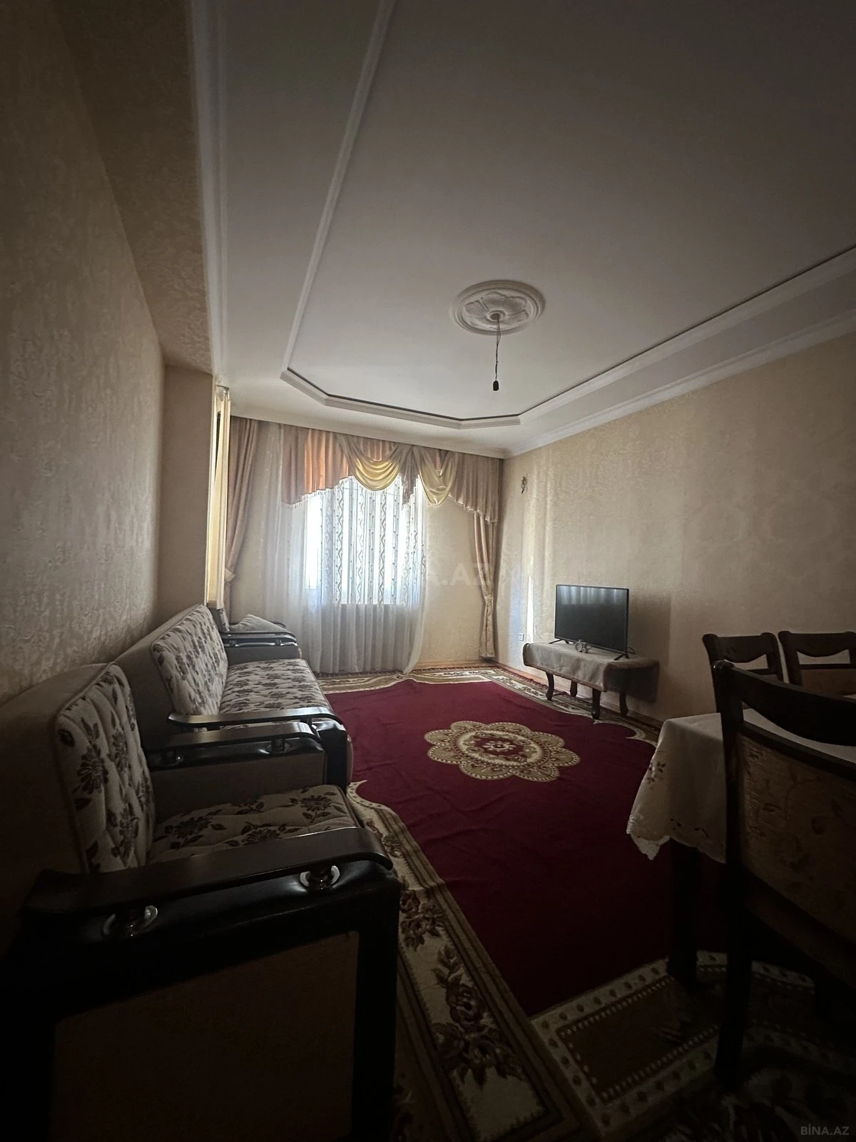 Kirayə verilir 2 otaqlı mənzil 65 m²