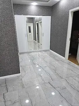 Kirayə verilir 3 otaqlı mənzil 151 m²
