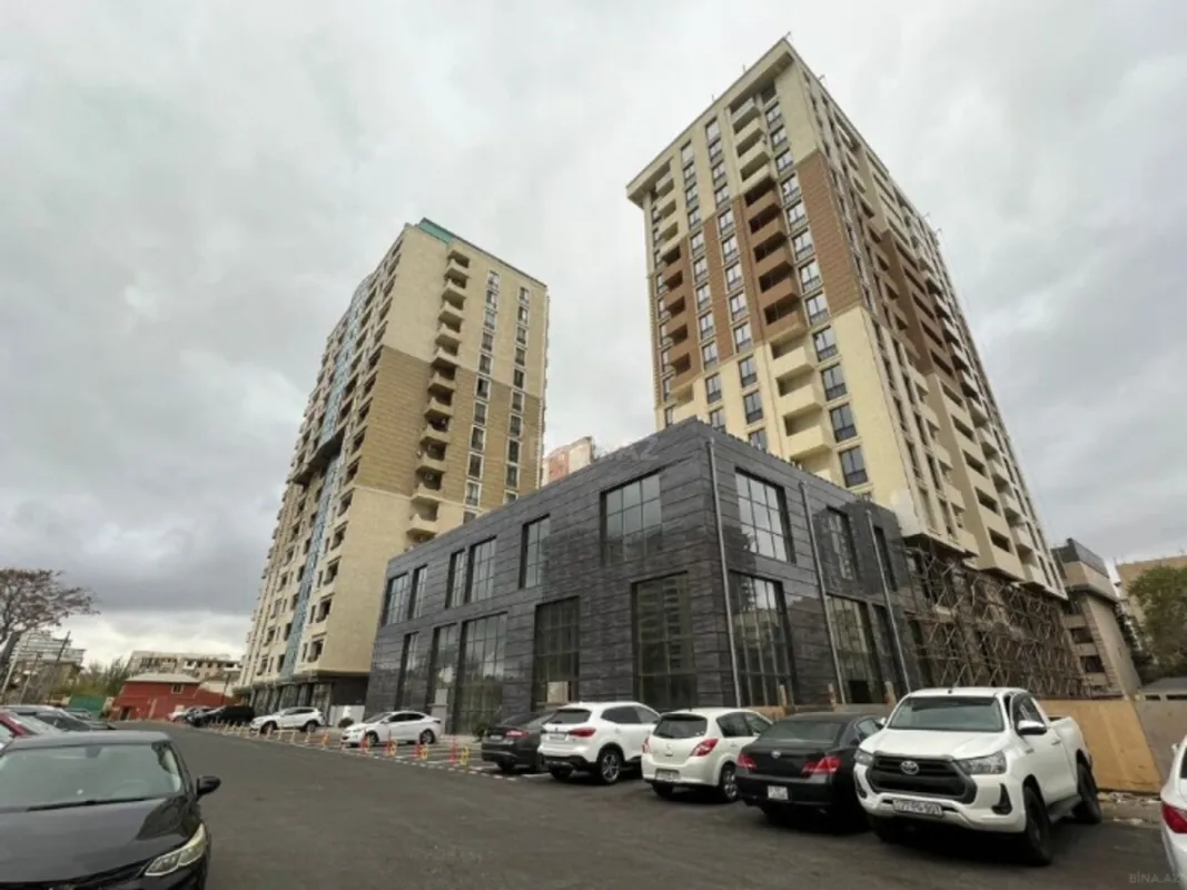 Satılır 2 otaqlı mənzil 97 m²