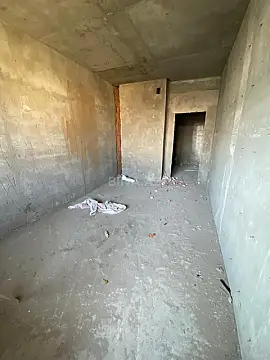 Satılır 2 otaqlı mənzil 97 m²