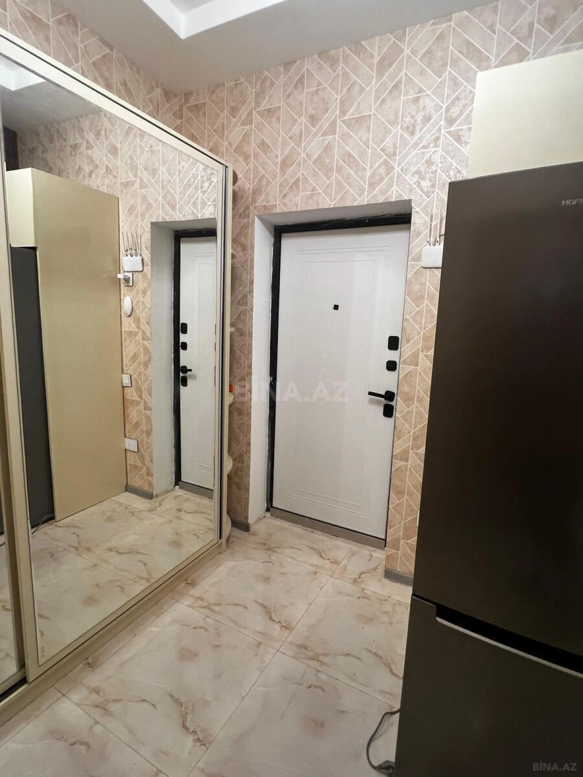 Kirayə verilir 2 otaqlı mənzil 60 m²