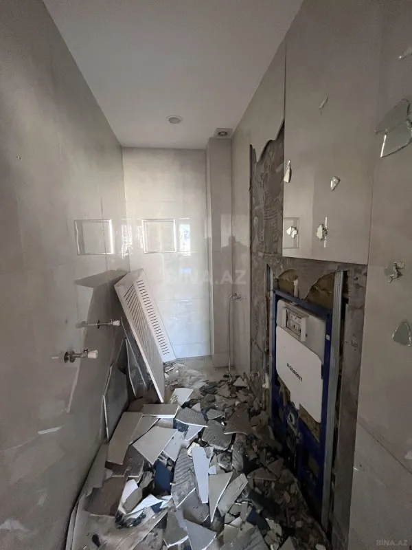 Satılır 4 otaqlı mənzil 254 m²