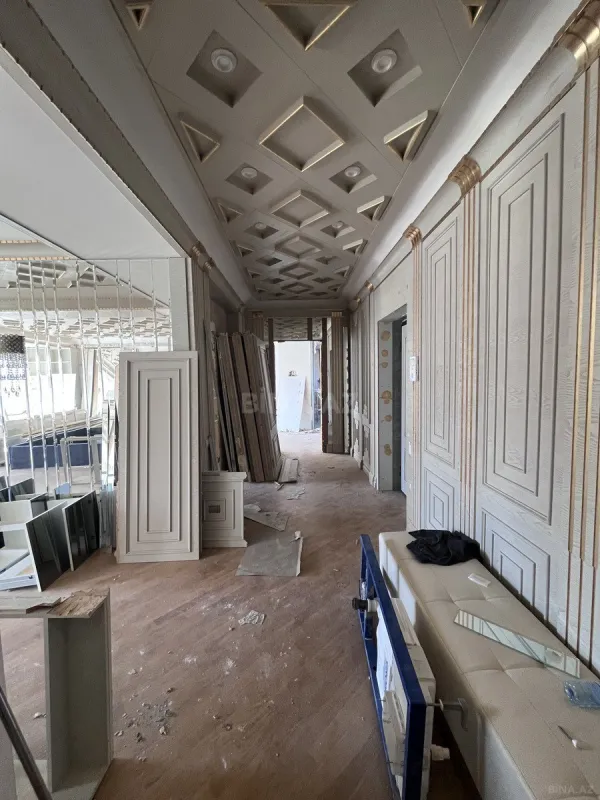 Satılır 4 otaqlı mənzil 254 m²