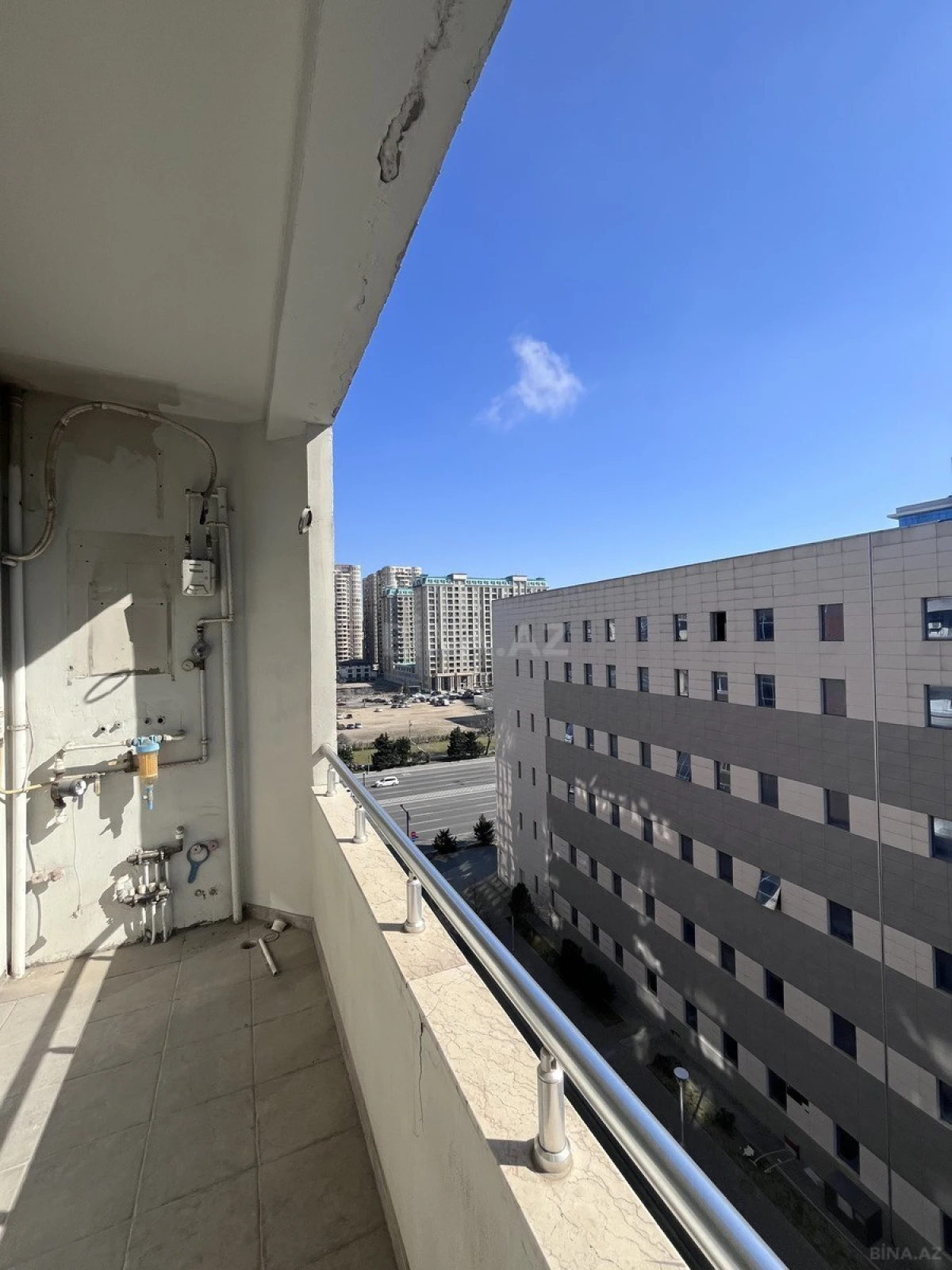 Satılır 4 otaqlı mənzil 254 m²