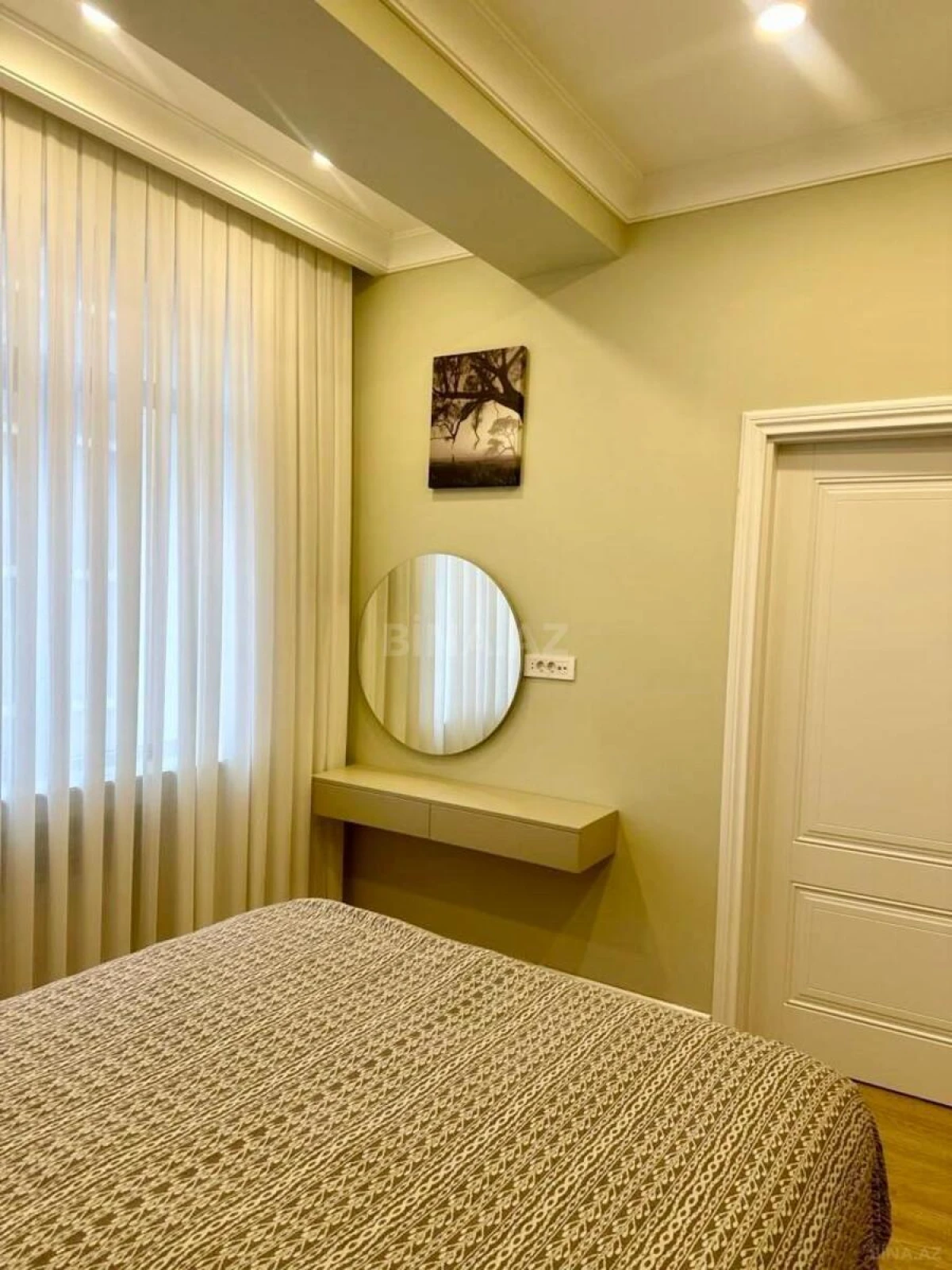 Satılır 2 otaqlı mənzil 69 m²