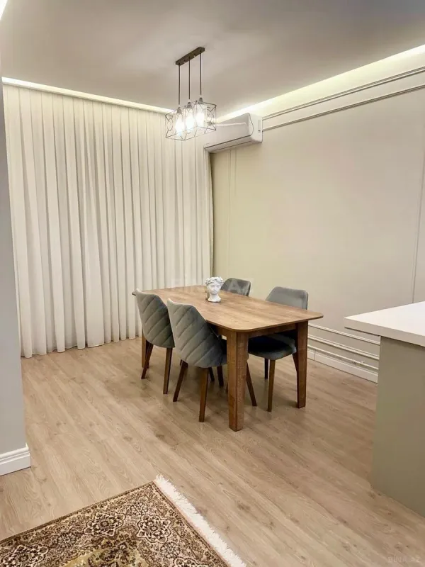 Satılır 2 otaqlı mənzil 69 m²