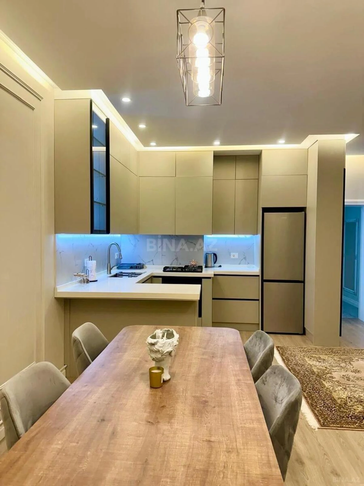 Satılır 2 otaqlı mənzil 69 m²