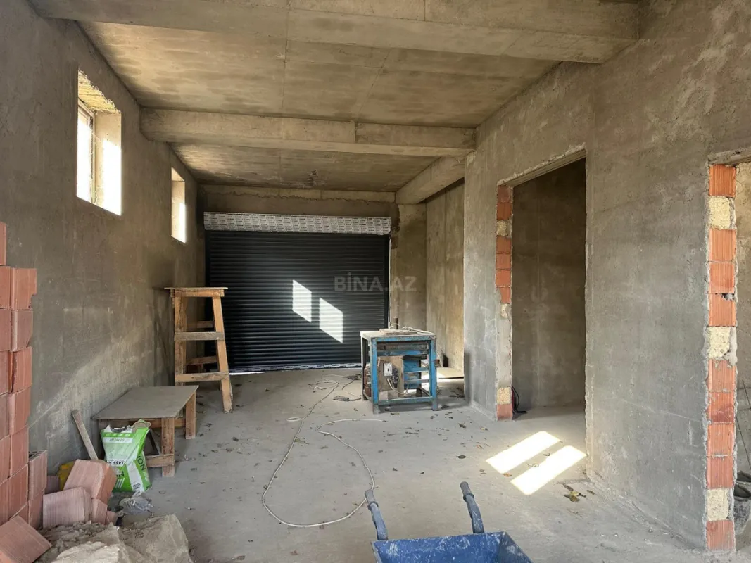 Satılır 6 otaqlı həyət evi 340 m²